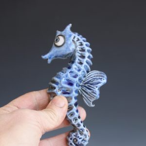 Small Seahorse (swimming left)